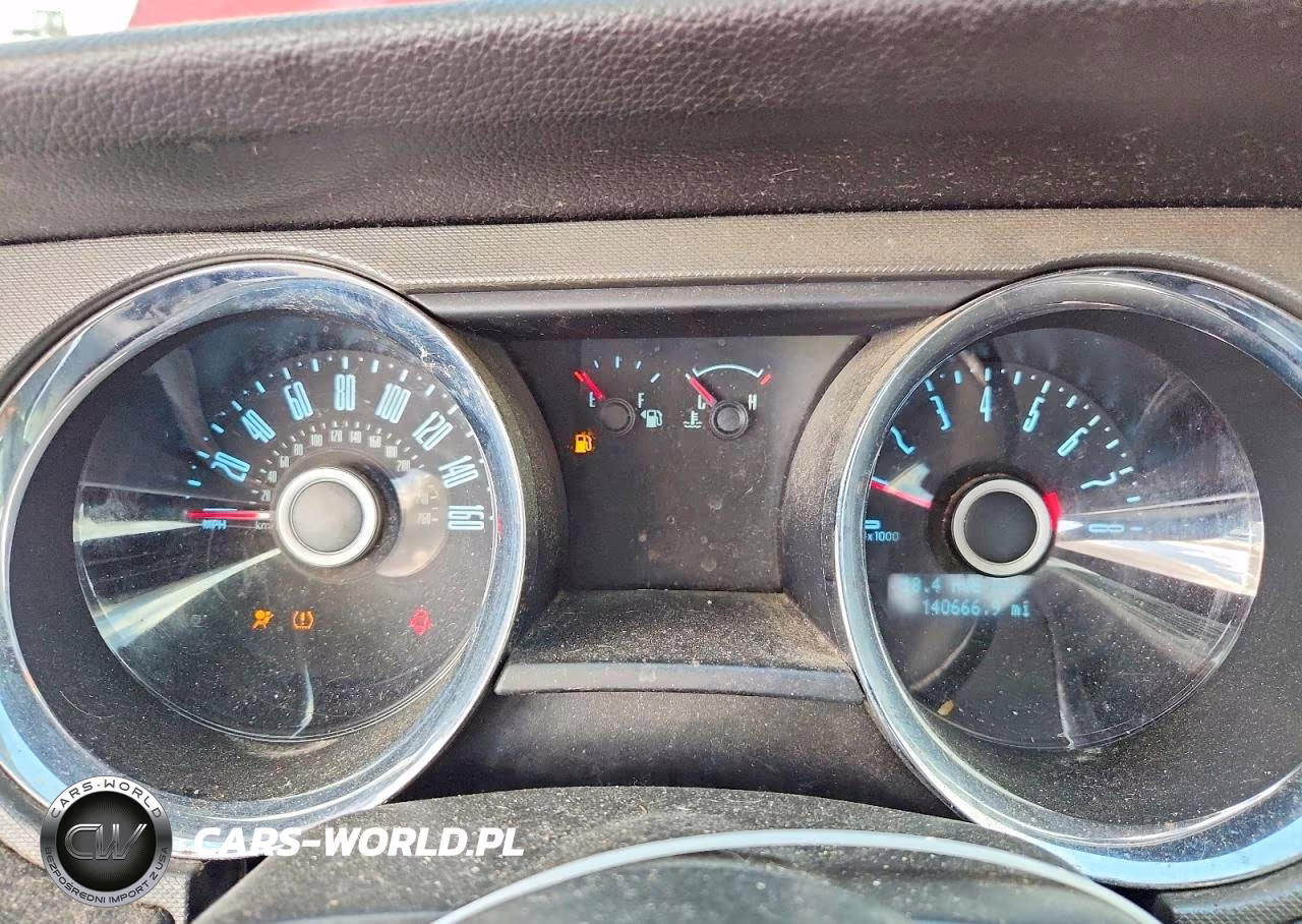 2014 Ford Mustang V6 VIN:1ZVBP8AM4E5315119 - 9