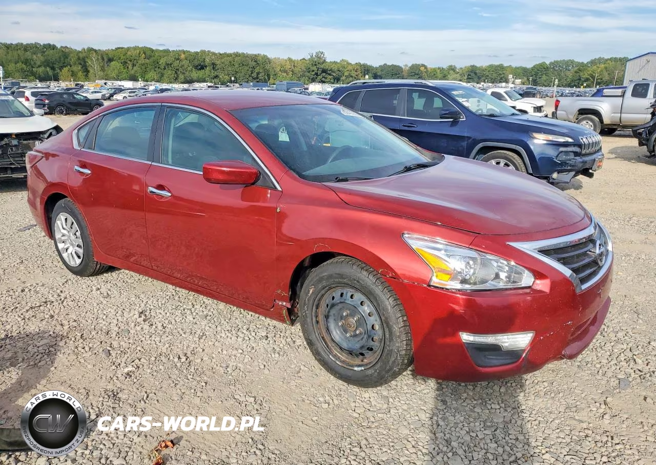 2015 Nissan Altima 2.5 S VIN:1N4AL3AP5FC180632 - 4