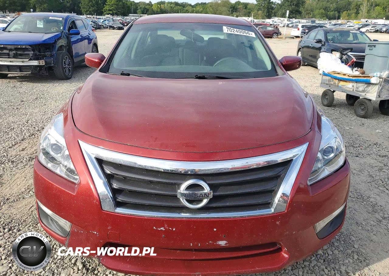 2015 Nissan Altima 2.5 S VIN:1N4AL3AP5FC180632 - 5