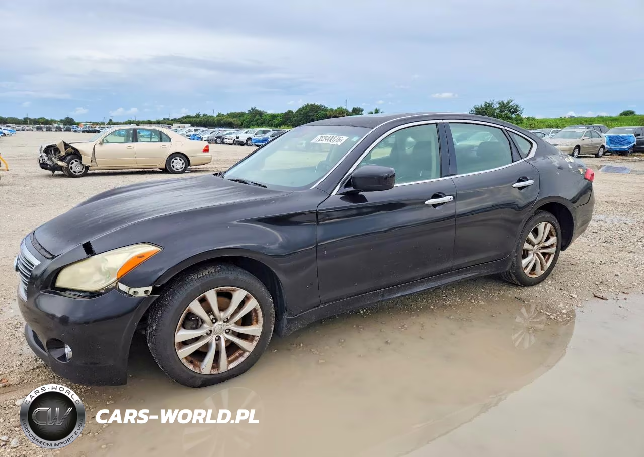 2011 Infiniti M37 X