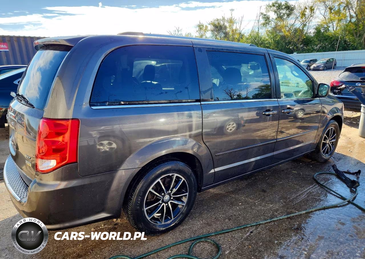 2017 Dodge Grand Caravan Sxt VIN:2C4RDGCG3HR818157 - 3