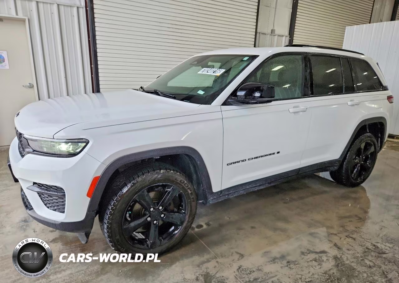 2023 Jeep Grand Cherokee Laredo