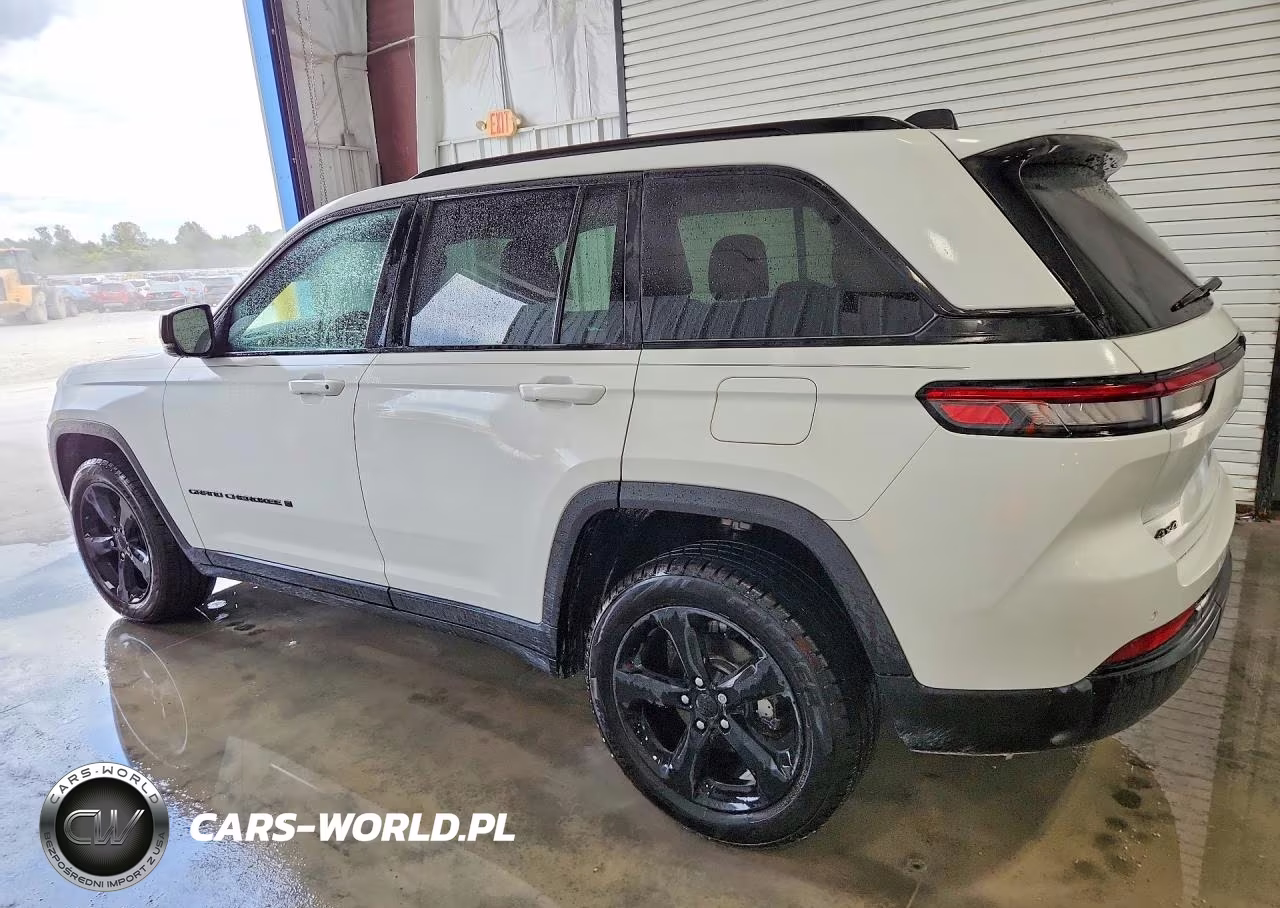 2023 Jeep Grand Cherokee Laredo VIN:1C4RJHAG8PC517490 - 2
