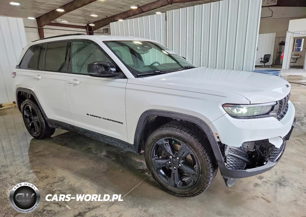 2023 Jeep Grand Cherokee Laredo VIN:1C4RJHAG8PC517490 - 4