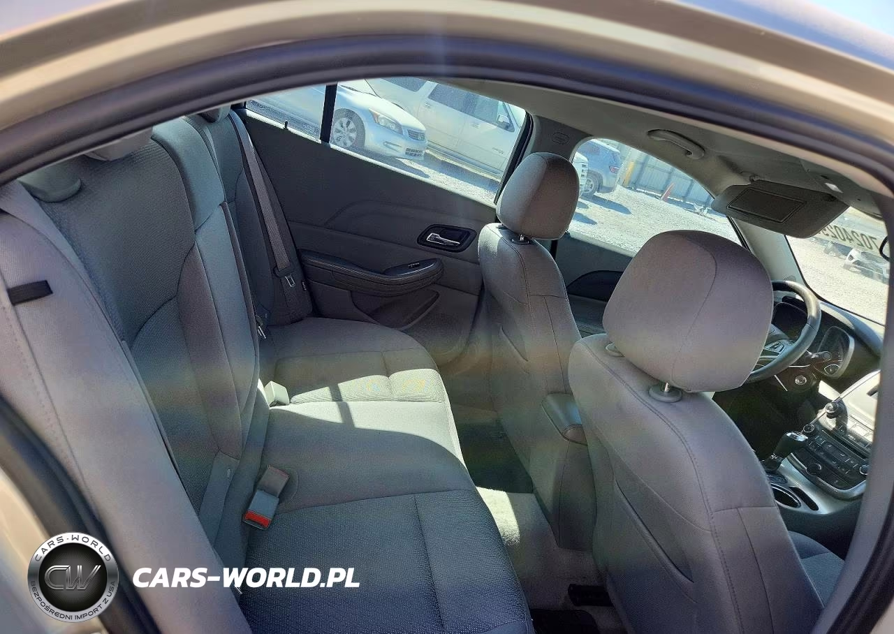 2015 Chevrolet Malibu Ls VIN:1G11B5SLXFF216276 - 10