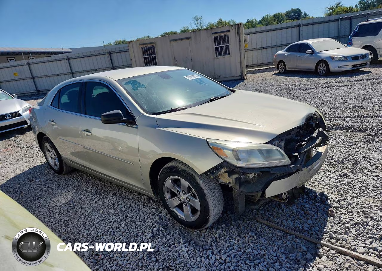 2015 Chevrolet Malibu Ls VIN:1G11B5SLXFF216276 - 4