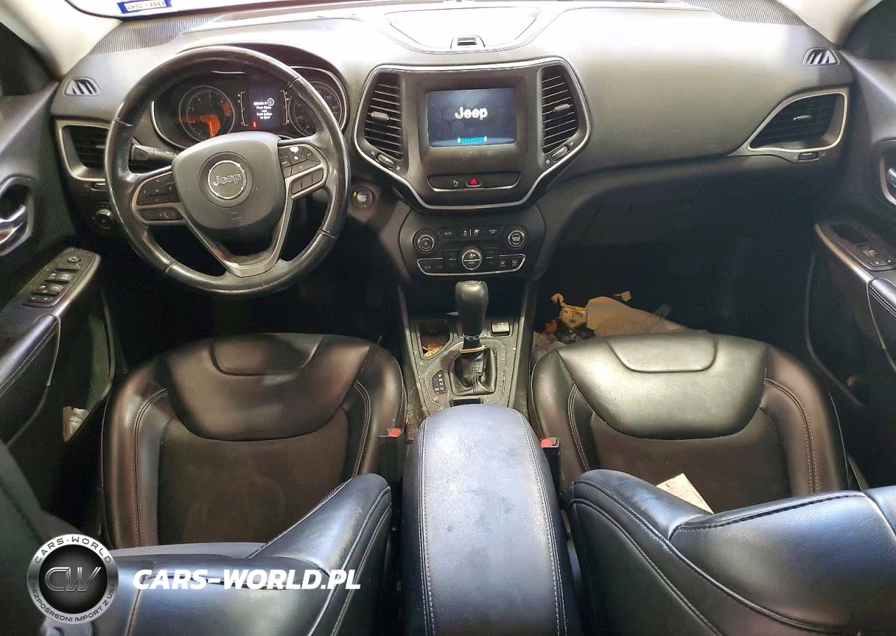 2019 Jeep Cherokee Latitude Plus VIN:1C4PJLLB6KD296809 - 8