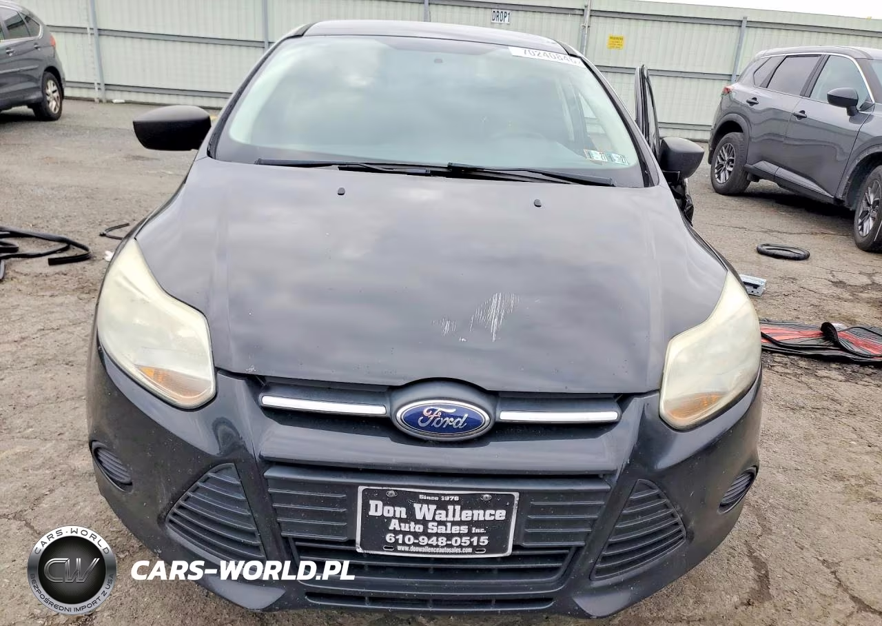 2014 Ford Focus S VIN:1FADP3E24EL395045 - 5