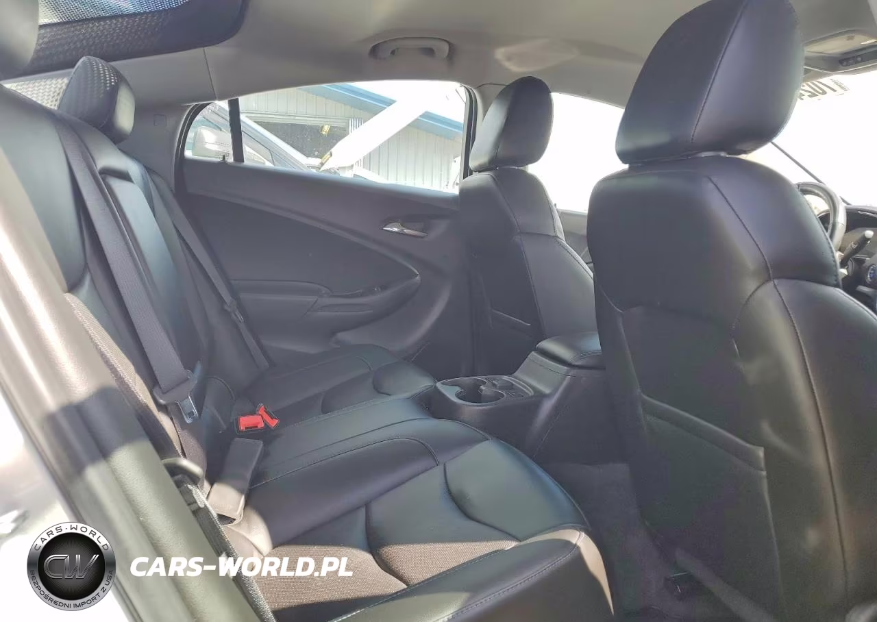 2018 Chevrolet Volt Premier VIN:1G1RD6S5XJU155116 - 10