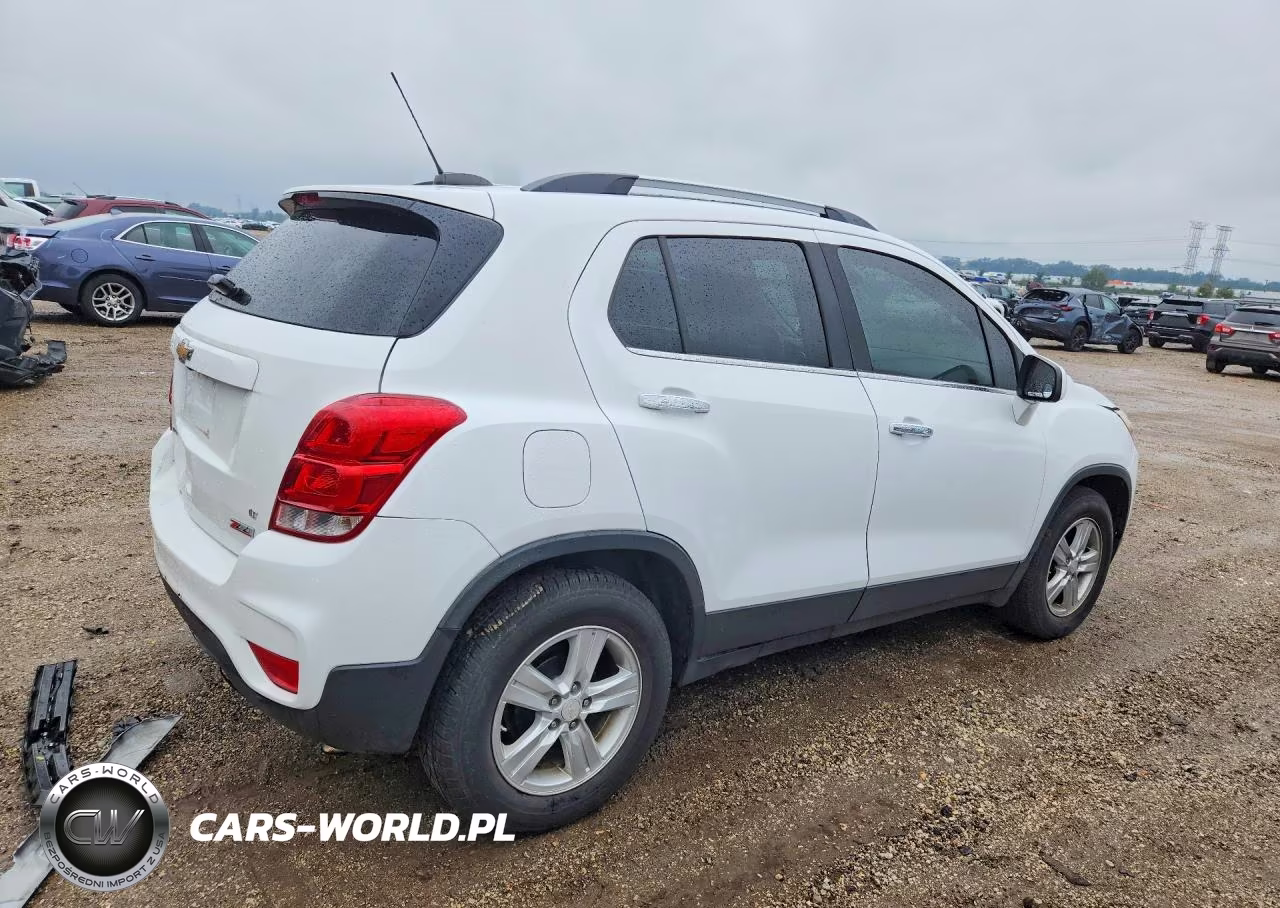 2017 Chevrolet Trax 1Lt VIN:3GNCJLSB0HL214115 - 3