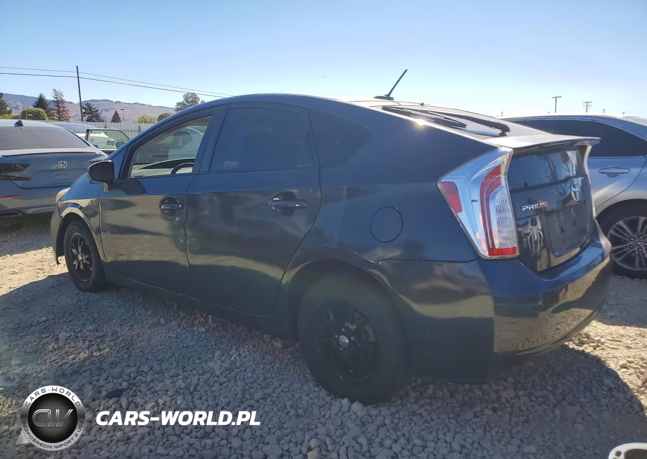 2015 Toyota Prius Three VIN:JTDKN3DU2F1875432 - 2