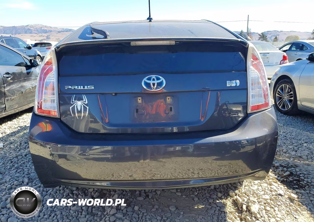 2015 Toyota Prius Three VIN:JTDKN3DU2F1875432 - 6