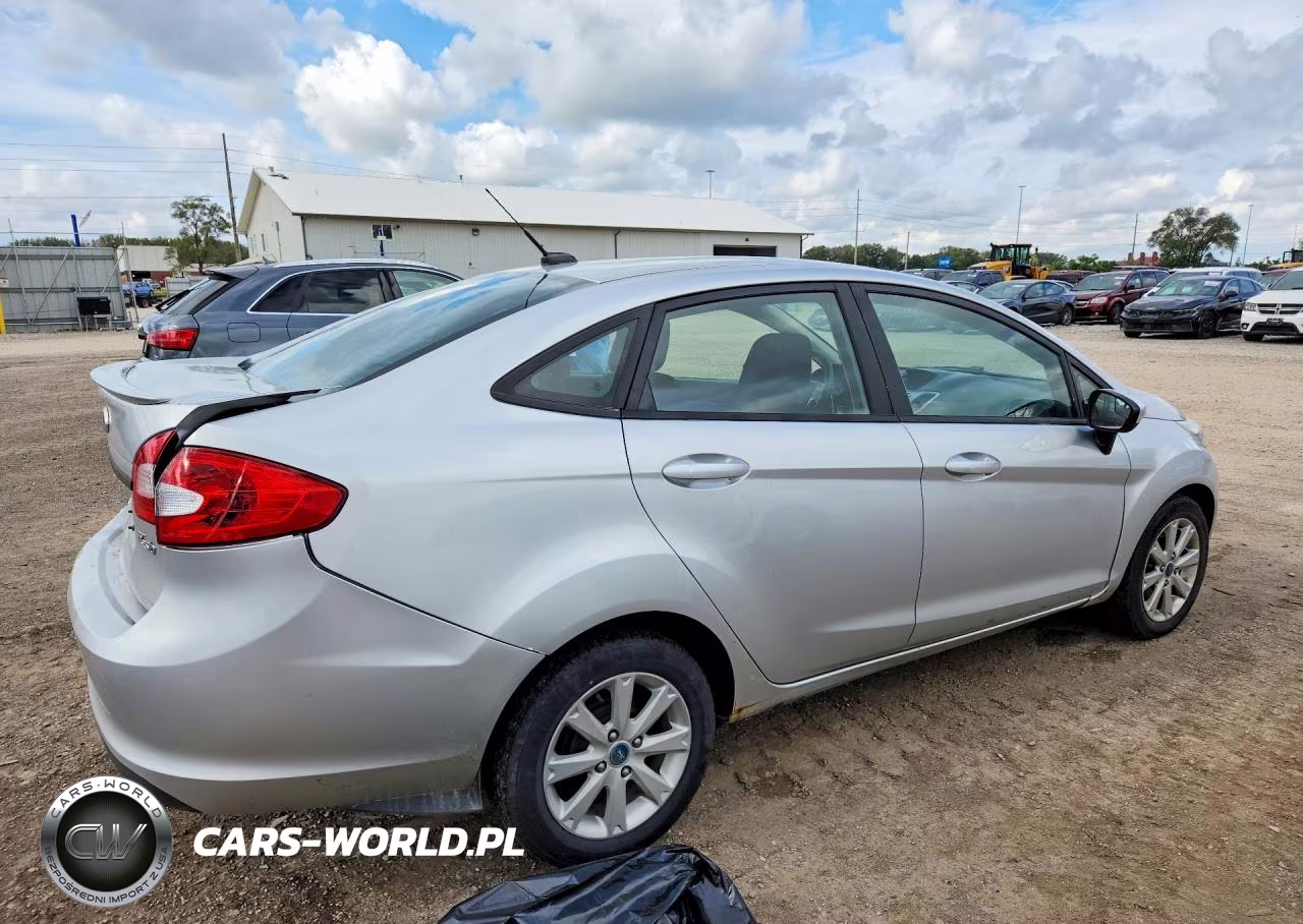 2012 Ford Fiesta Se VIN:3FADP4BJXCM170691 - 3