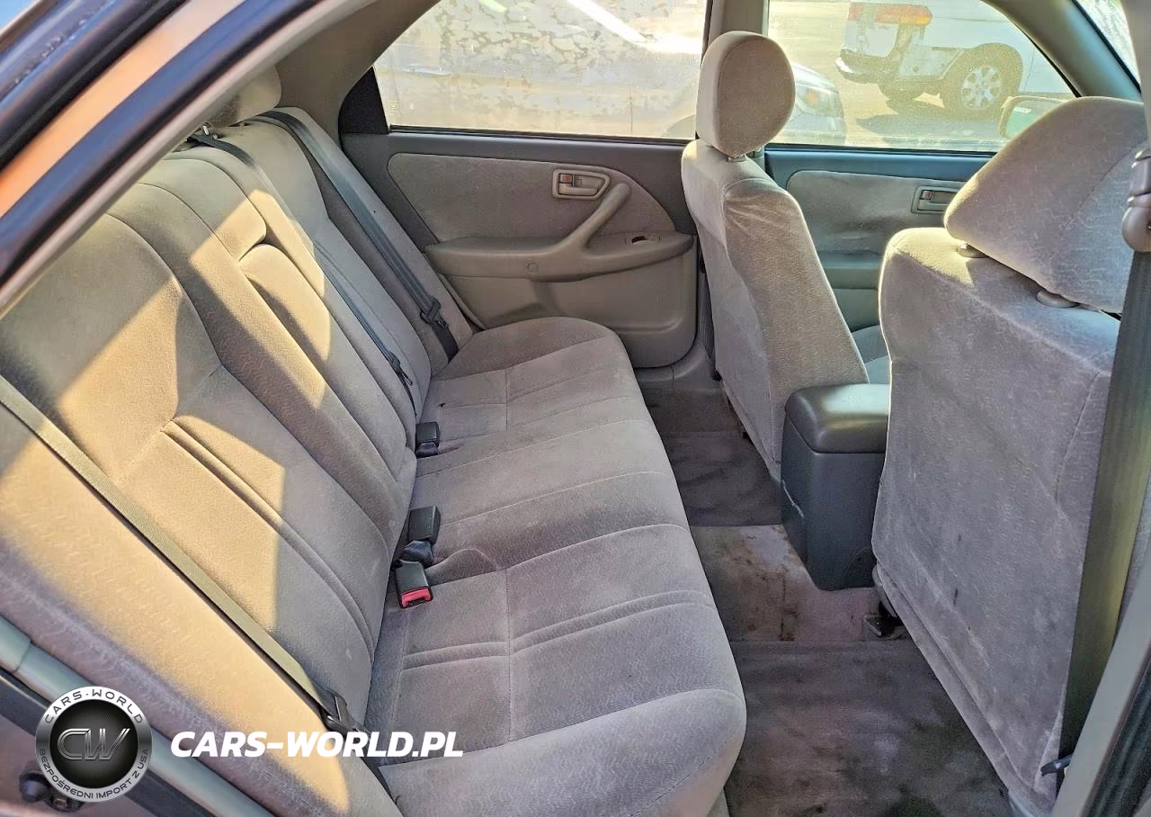 1999 Toyota Camry Le VIN:JT2BG28K9X0282678 - 10