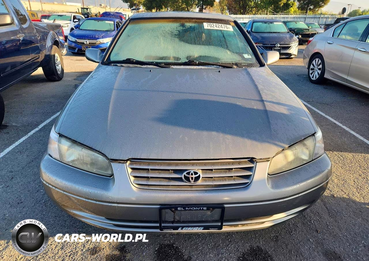 1999 Toyota Camry Le VIN:JT2BG28K9X0282678 - 5