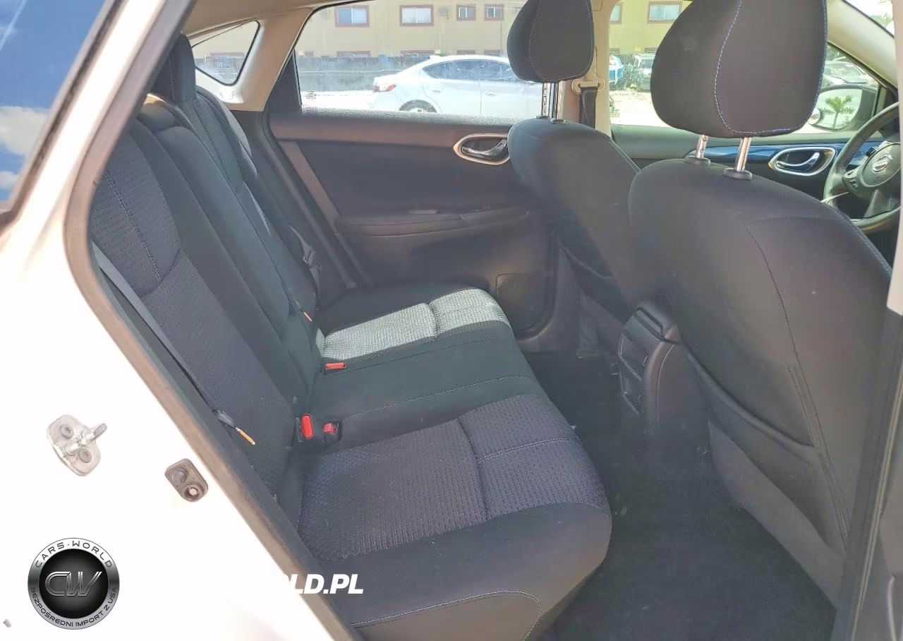2017 Nissan Sentra Sr VIN:3N1AB7AP1HY240844 - 10