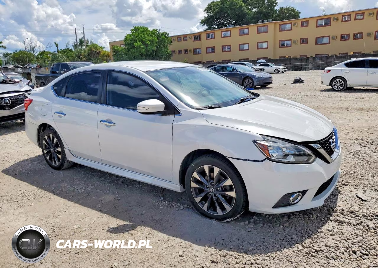 2017 Nissan Sentra Sr VIN:3N1AB7AP1HY240844 - 4