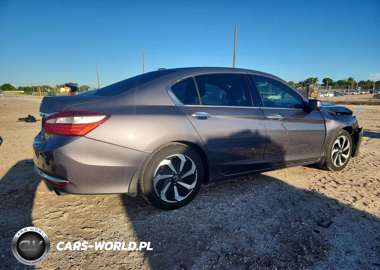 2017 Honda Accord Exl VIN:1HGCR3F81HA022307 - 3