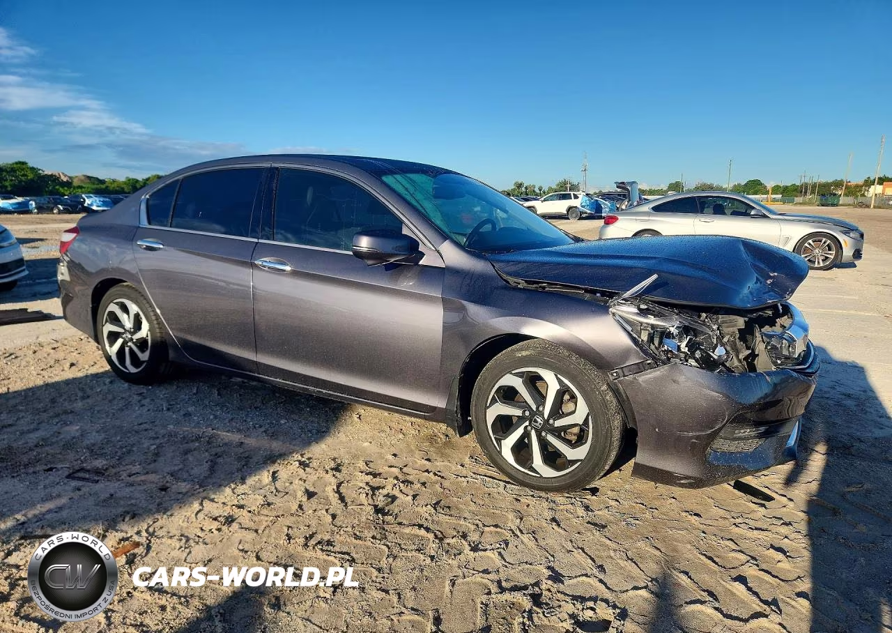 2017 Honda Accord Exl VIN:1HGCR3F81HA022307 - 4