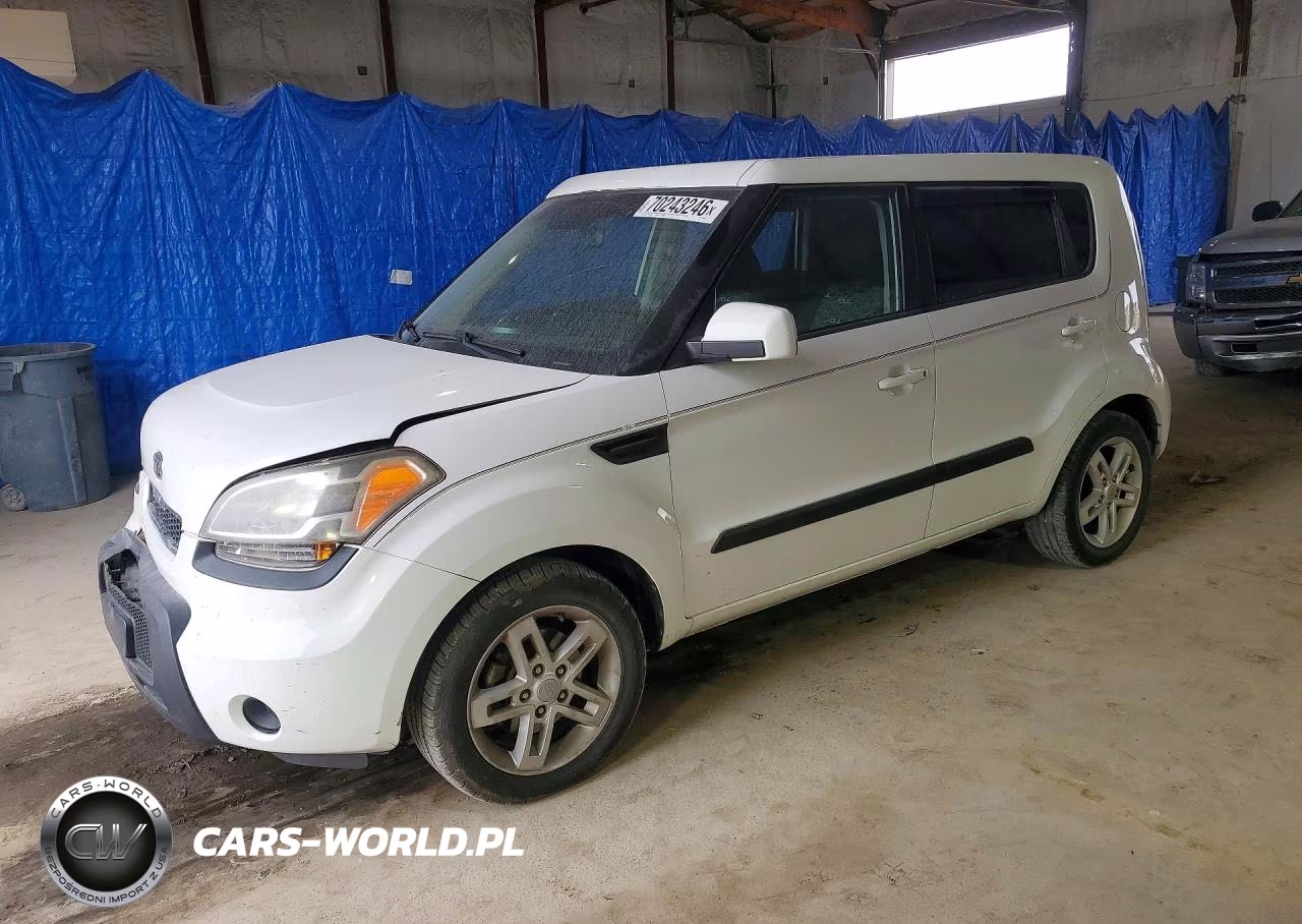 2011 Kia Soul + VIN:KNDJT2A22B7706632 - 1