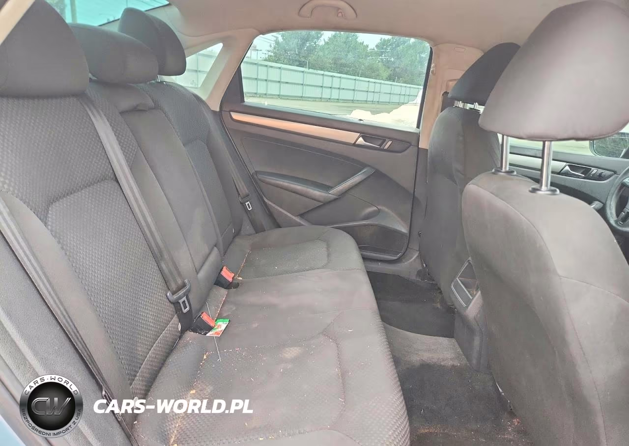 2012 Volkswagen Passat S VIN:1VWAP7A3XCC041821 - 10