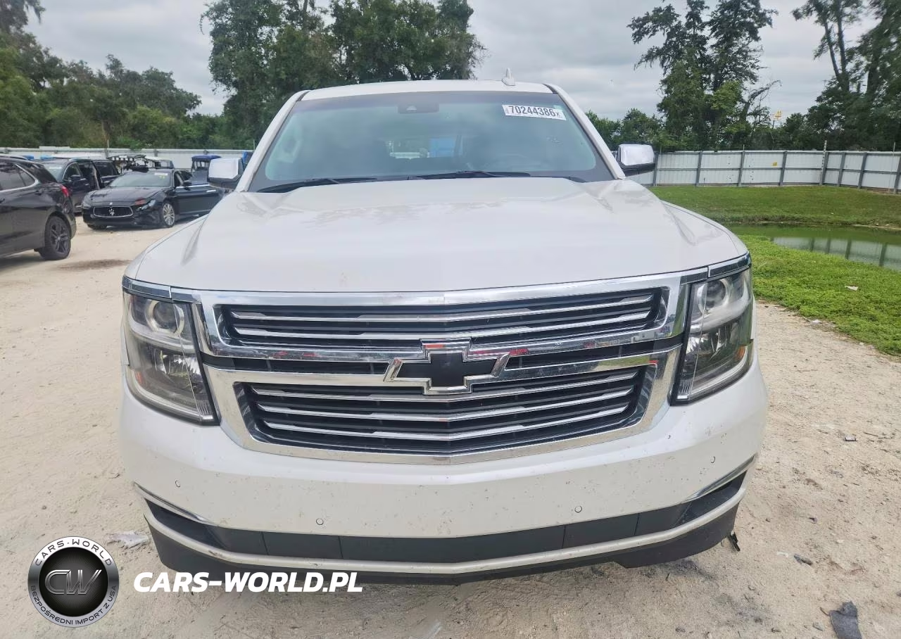 2017 Chevrolet Suburban C1500 Premier VIN:1GNSCJKC3HR252465 - 5