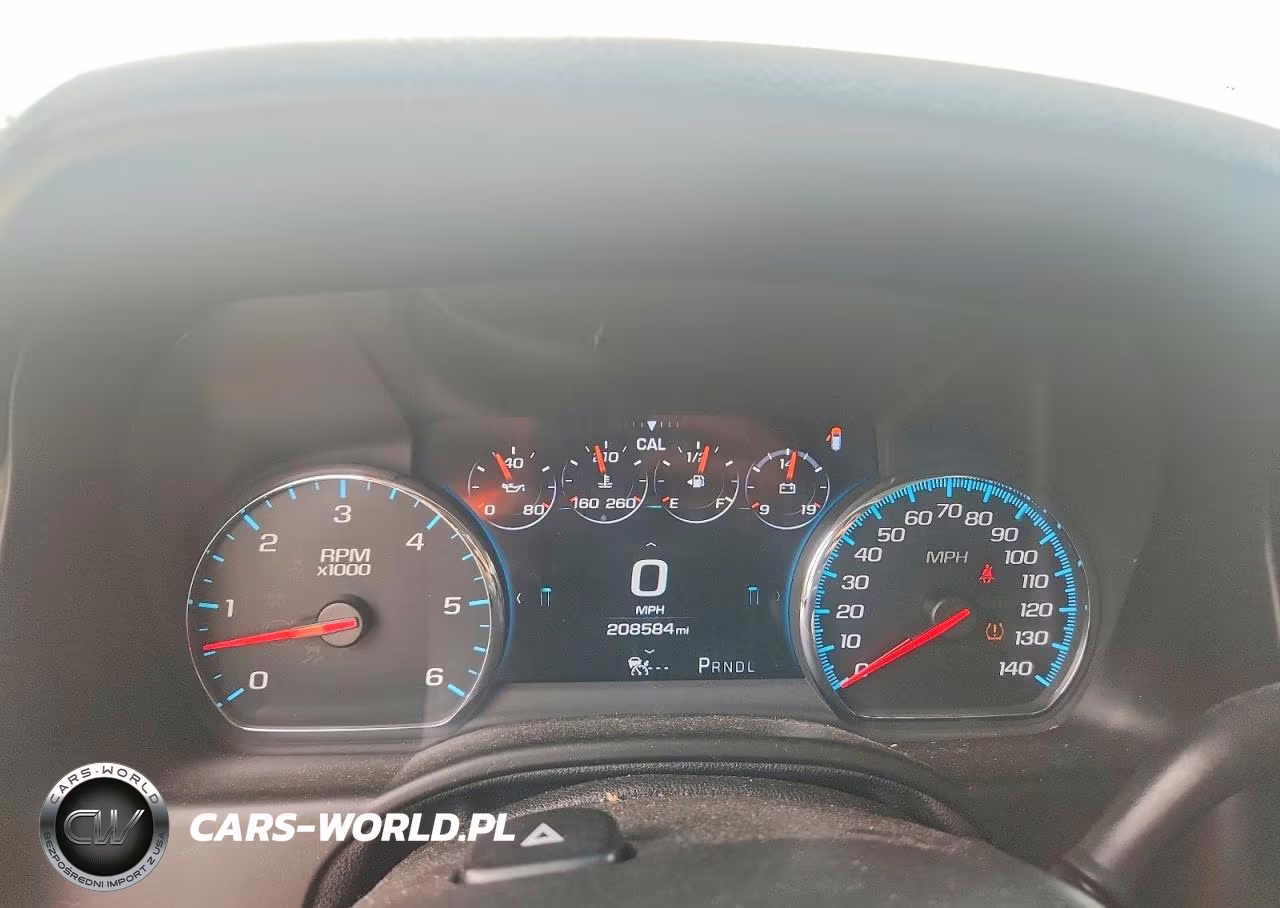 2017 Chevrolet Suburban C1500 Premier VIN:1GNSCJKC3HR252465 - 9