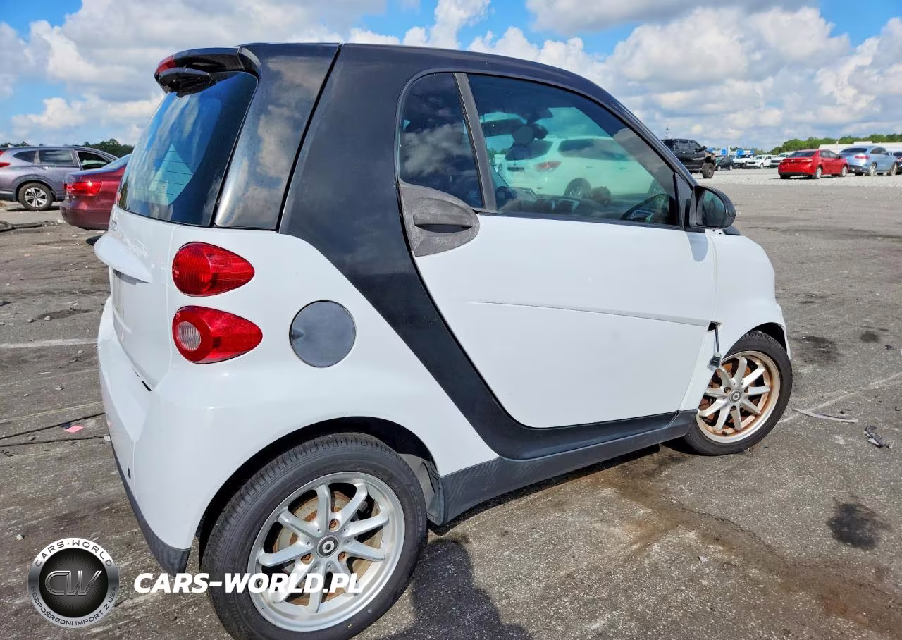 2008 Smart Fortwo Pure VIN:WMEEJ31X08K186611 - 3