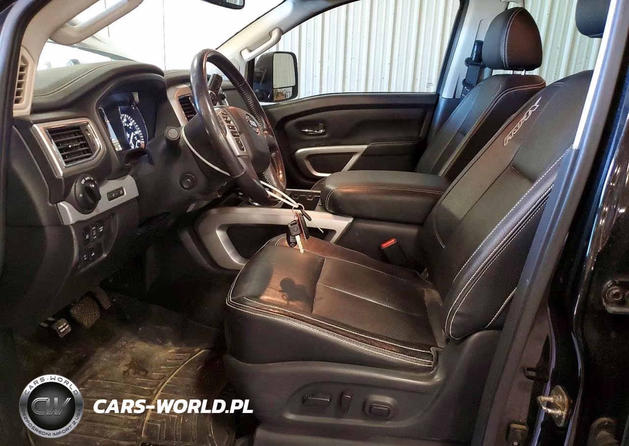 2019 Nissan Titan Pro-4X VIN:1N6AA1E54KN517994 - 7