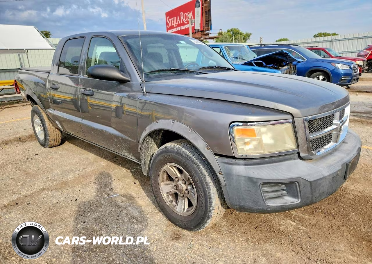 2008 Dodge Dakota Sxt VIN:1D7HE38K48S595744 - 4