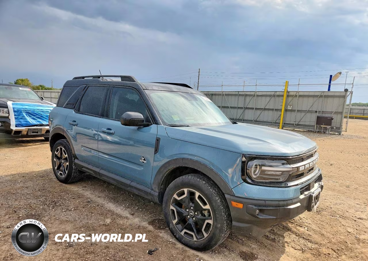 2021 Ford Bronco Sport Outer Banks VIN:3FMCR9C62MRA23837 - 4