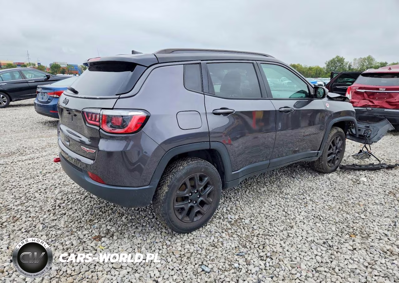 2018 Jeep Compass Trailhawk VIN:3C4NJDDB4JT441558 - 3