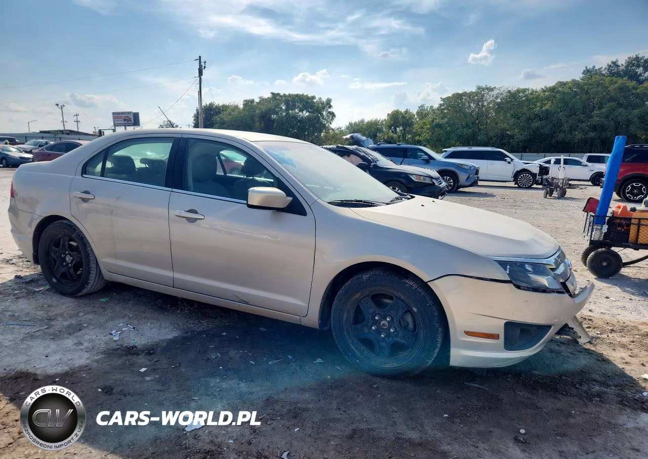 2010 Ford Fusion Se VIN:3FAHP0HA8AR316667 - 4