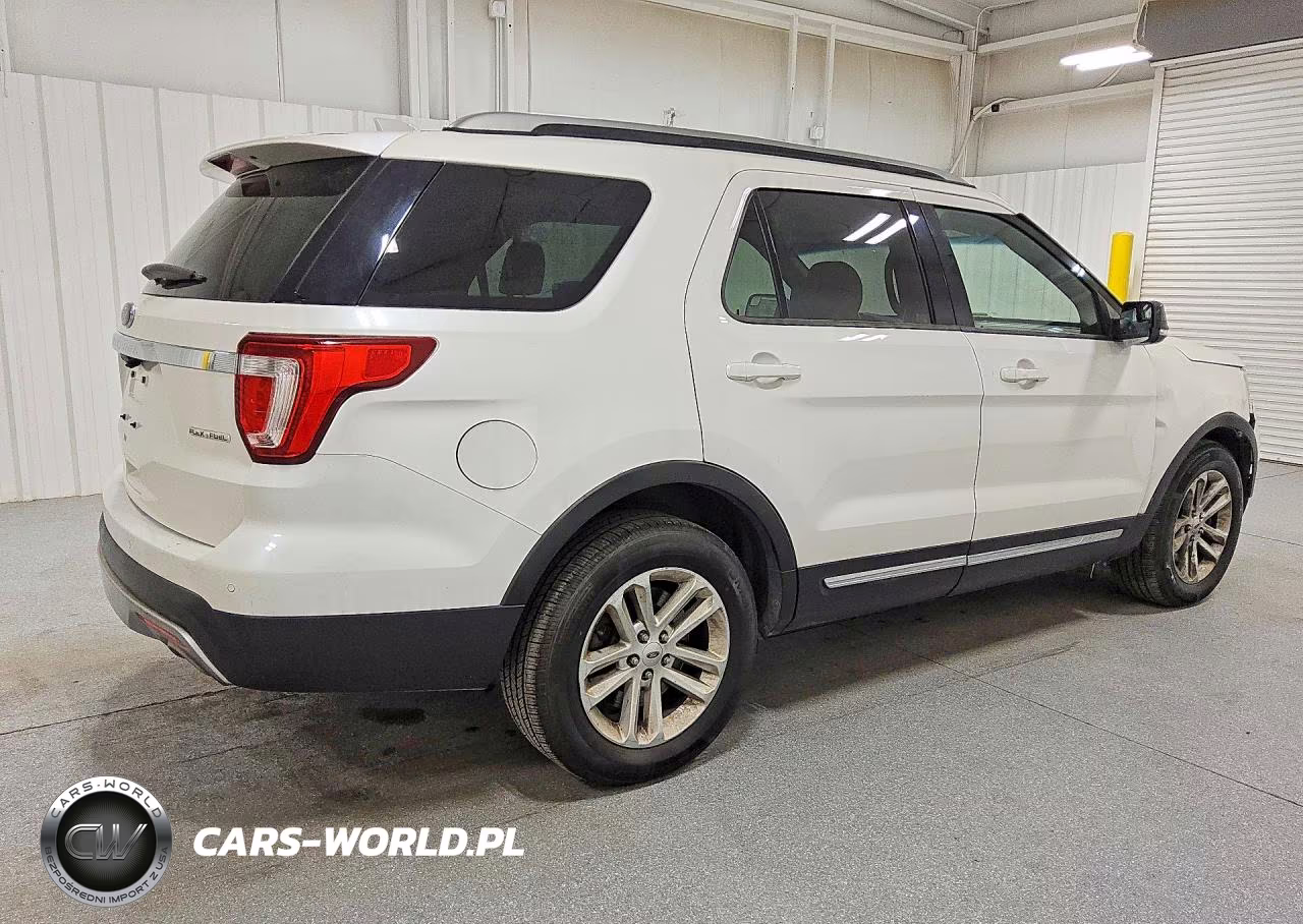 2016 Ford Explorer Xlt VIN:1FM5K7D85GGC65731 - 3