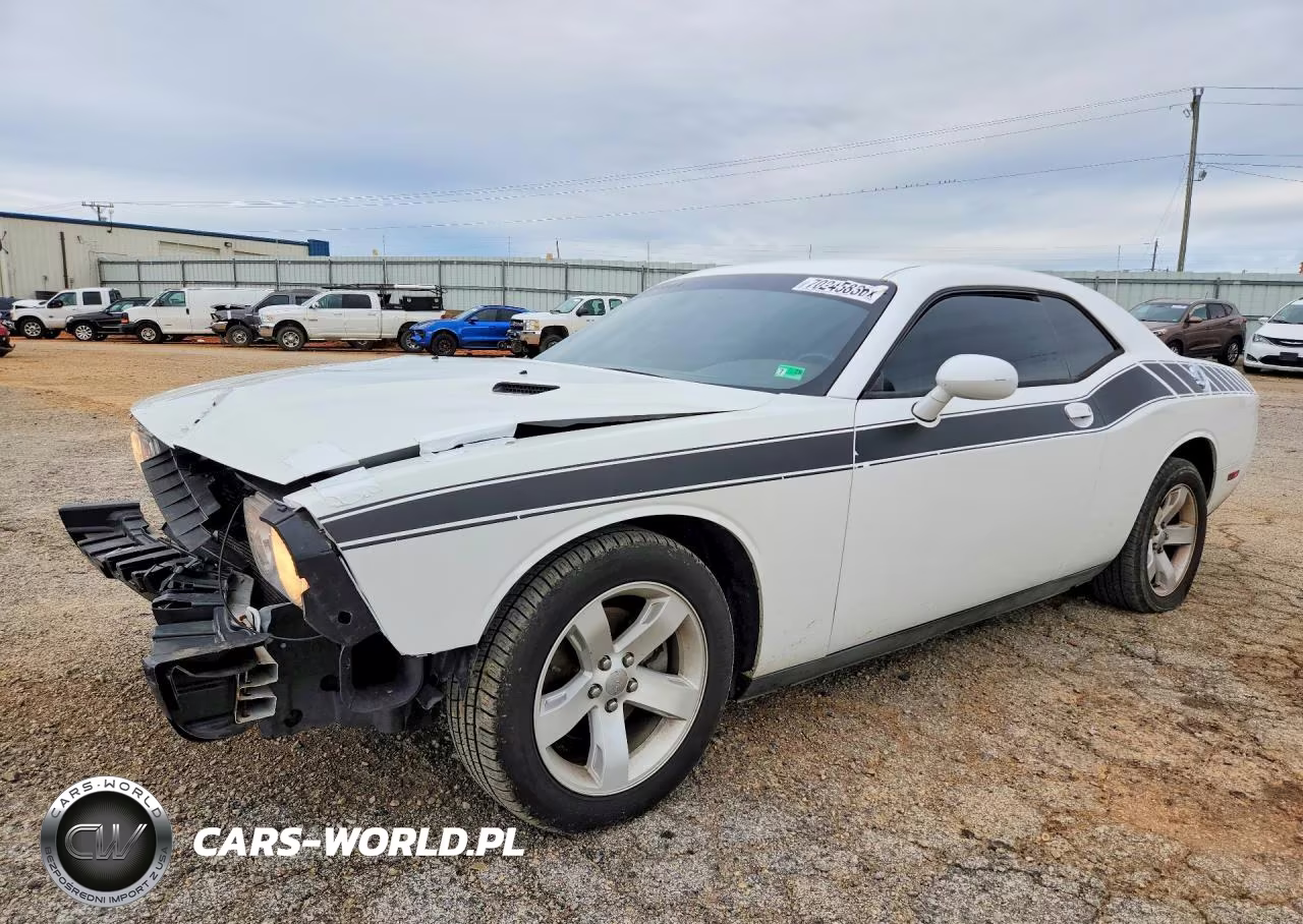 2013 Dodge Challenger VIN:2C3CDYAG8DH581412 - 1