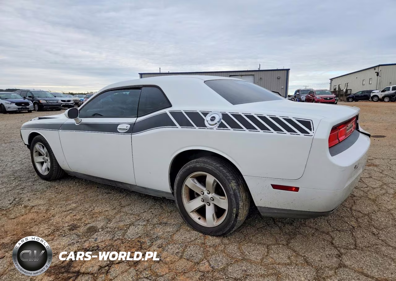2013 Dodge Challenger VIN:2C3CDYAG8DH581412 - 2