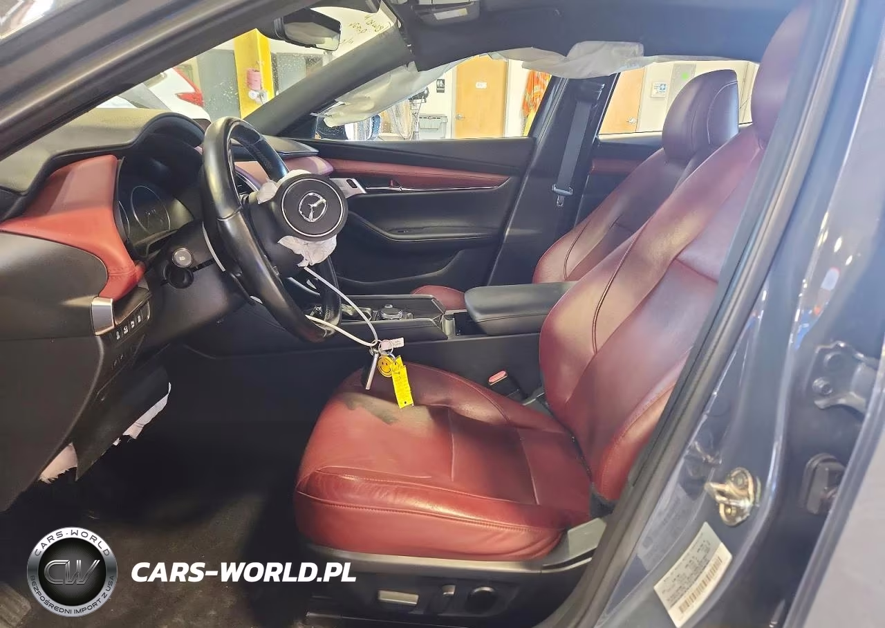 2021 Mazda 3 Premium Plus VIN:JM1BPBNY1M1312259 - 7