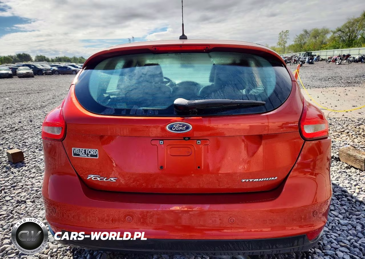 2018 Ford Focus Titanium VIN:1FADP3N2XJL313958 - 6