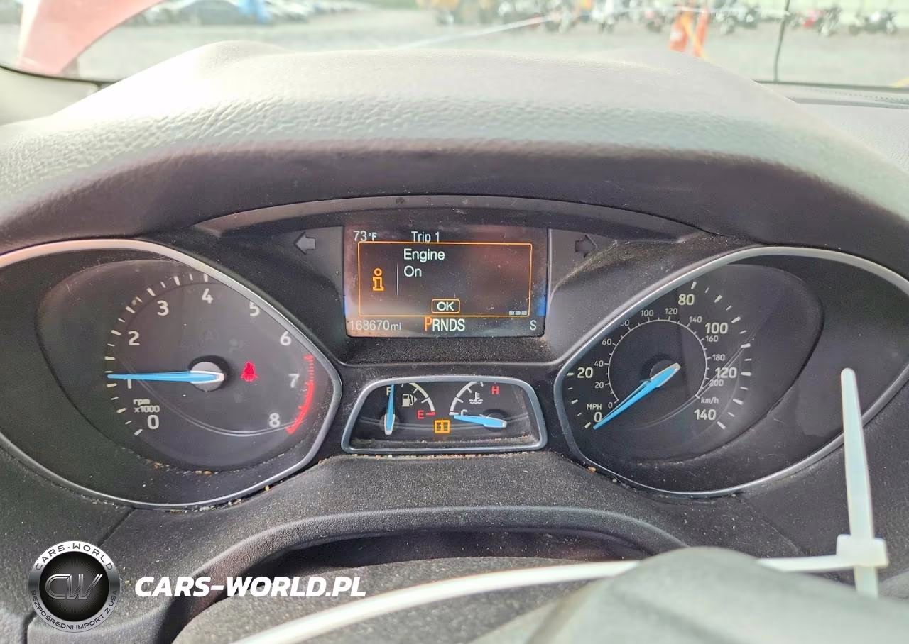 2018 Ford Focus Titanium VIN:1FADP3N2XJL313958 - 9