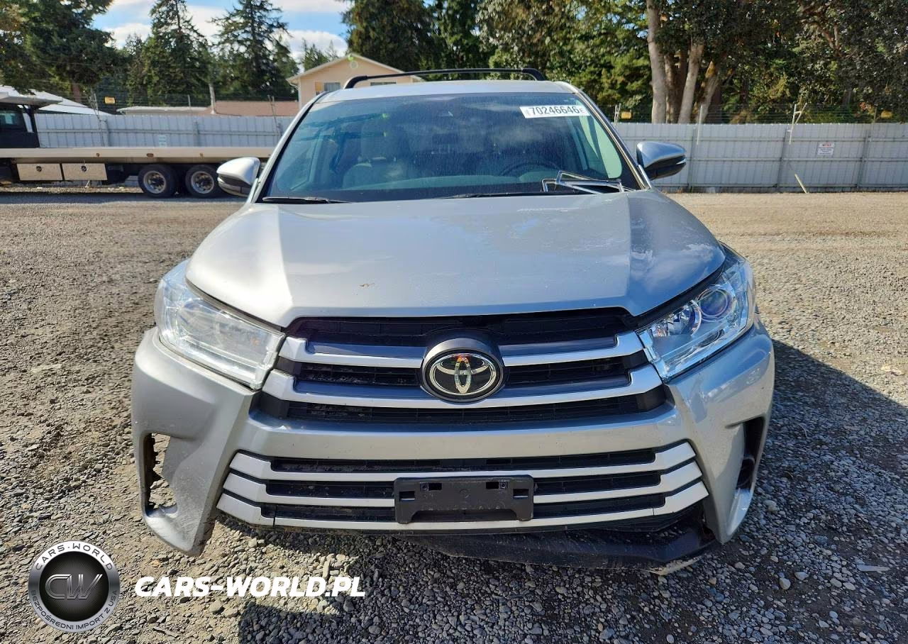 2019 Toyota Highlander Le VIN:5TDBZRFH9KS984832 - 5