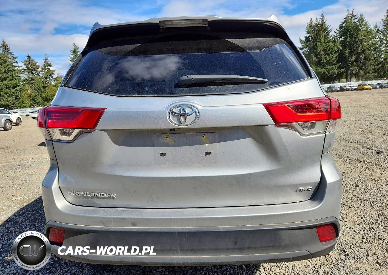 2019 Toyota Highlander Le VIN:5TDBZRFH9KS984832 - 6