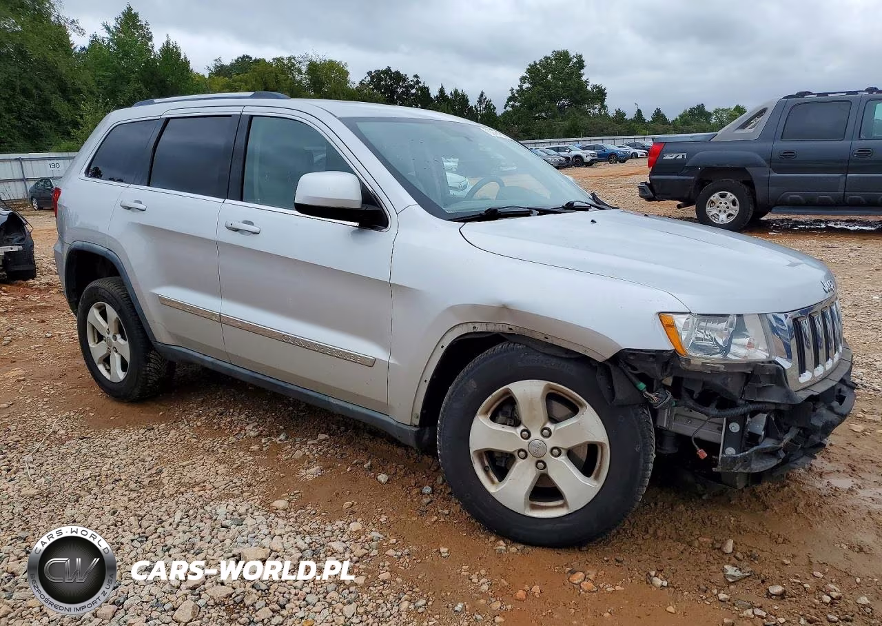 2011 Jeep Grand Cherokee Laredo VIN:1J4RS4GG0BC537474 - 4