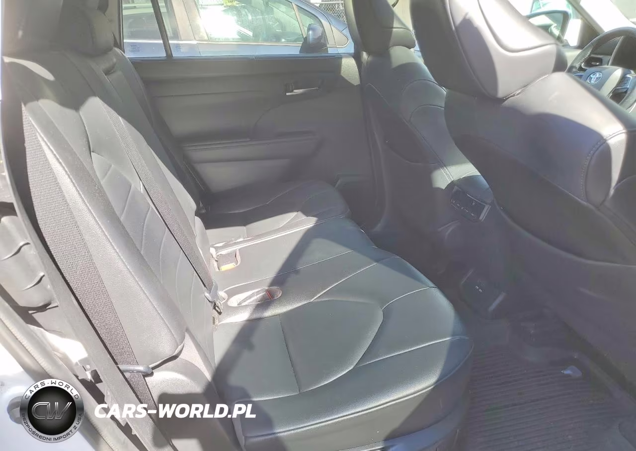 2020 Toyota Highlander Xle VIN:5TDHZRBH2LS501697 - 11