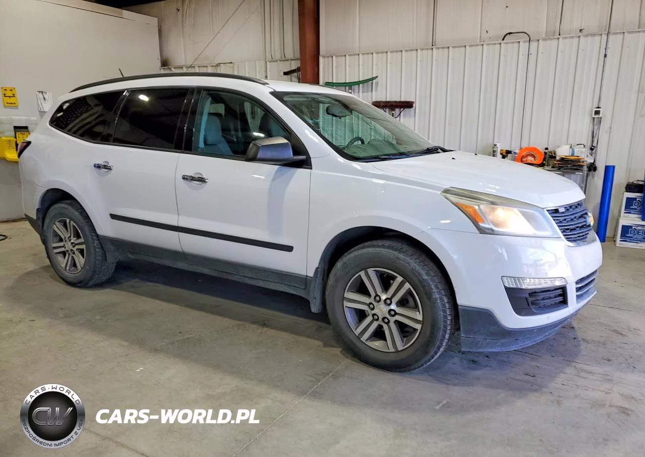 2017 Chevrolet Traverse Ls VIN:1GNKRFKD9HJ236046 - 4