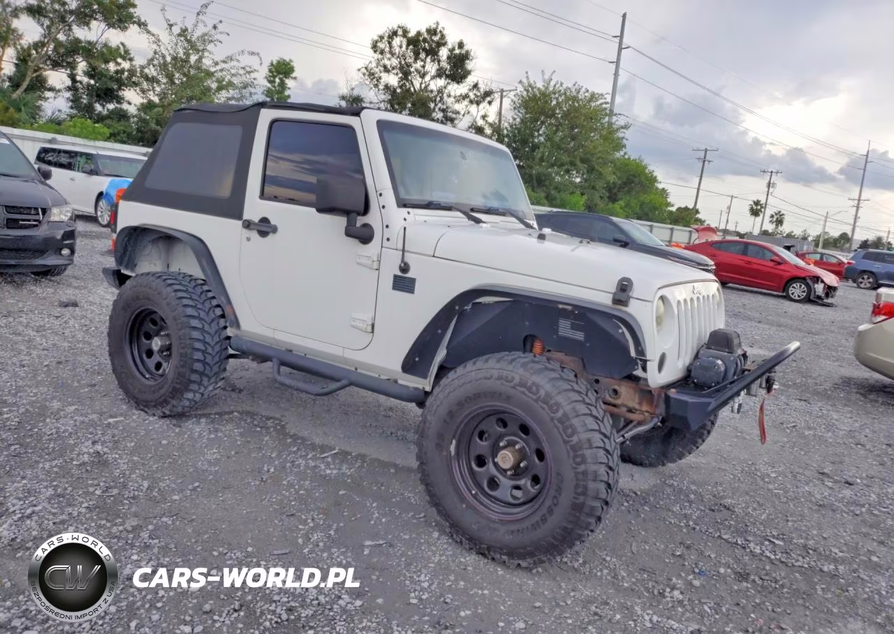 2013 Jeep Wrangler Sport VIN:1C4AJWAG0DL503581 - 4