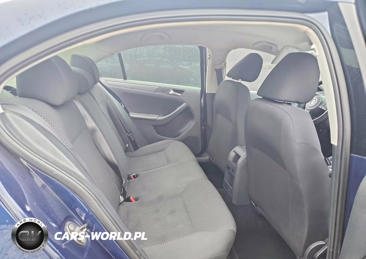 2014 Volkswagen Jetta Base VIN:3VW2K7AJ4EM355466 - 10