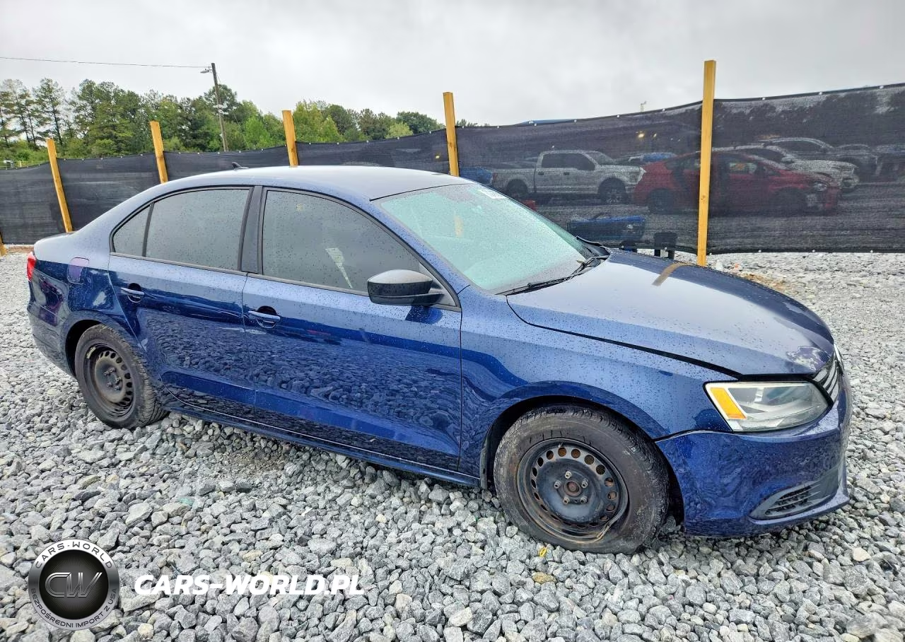 2014 Volkswagen Jetta Base VIN:3VW2K7AJ4EM355466 - 4