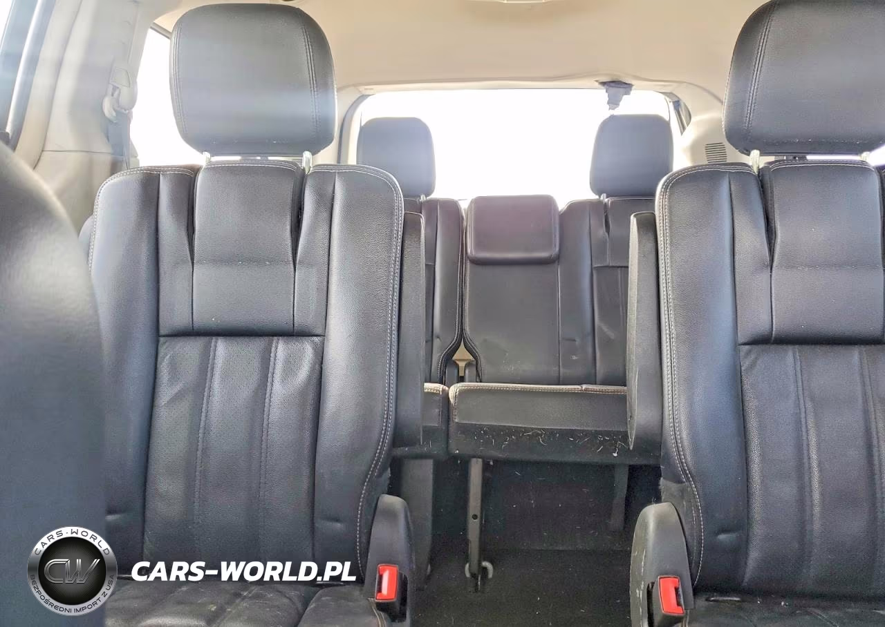 2012 Chrysler Town & Country Touring VIN:2C4RC1BG2CR286846 - 10