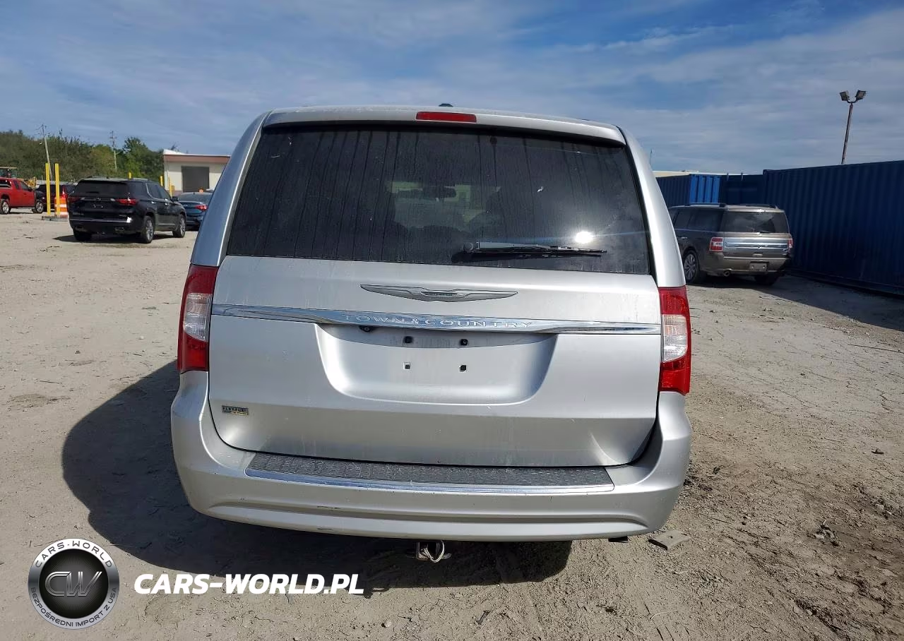 2012 Chrysler Town & Country Touring VIN:2C4RC1BG2CR286846 - 6