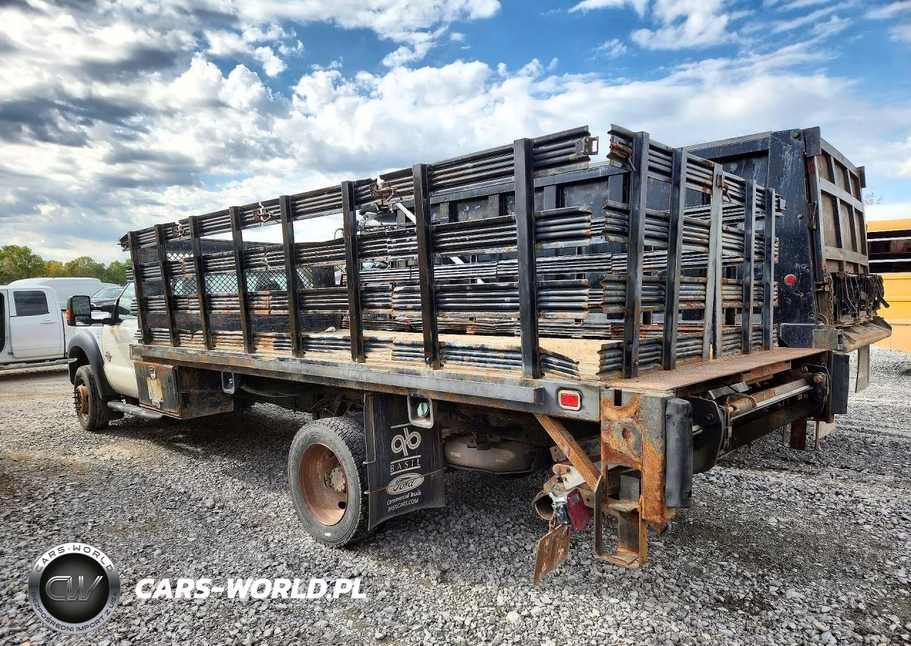 2016 Ford F550 Super Duty VIN:1FDUF5GT1GEA85758 - 2